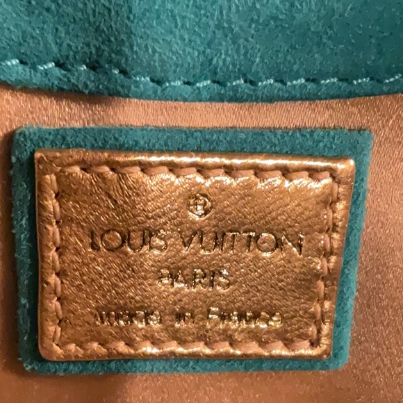 LOUIS VUITTON Limited Edition Monogram Theda PM Turquoise Suede - Picture 13 of 14